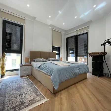 Comfort Center * טיראנה
