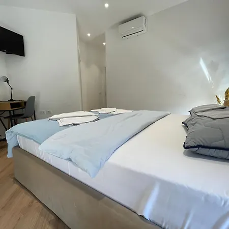 Comfort Center דירה *