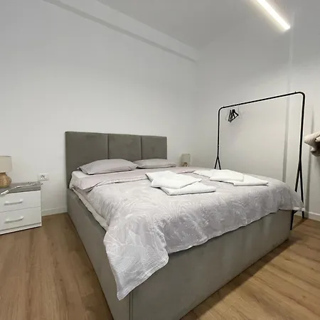 Comfort Center * טיראנה
